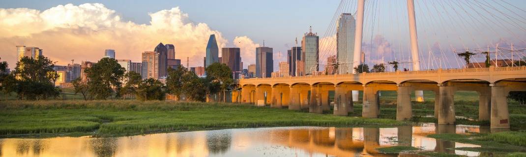 Dallas Fluss und Brücke